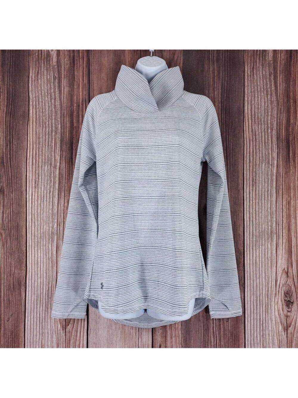 NWT Under Armour Loose Womens Small Zinger White Gray Pullover Top Shirt 1317157